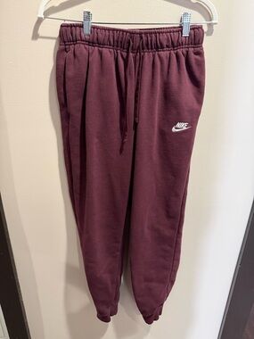 Nike Women’s Club Fleece Sweatpants - Cozy Maroon Jogger Bottoms